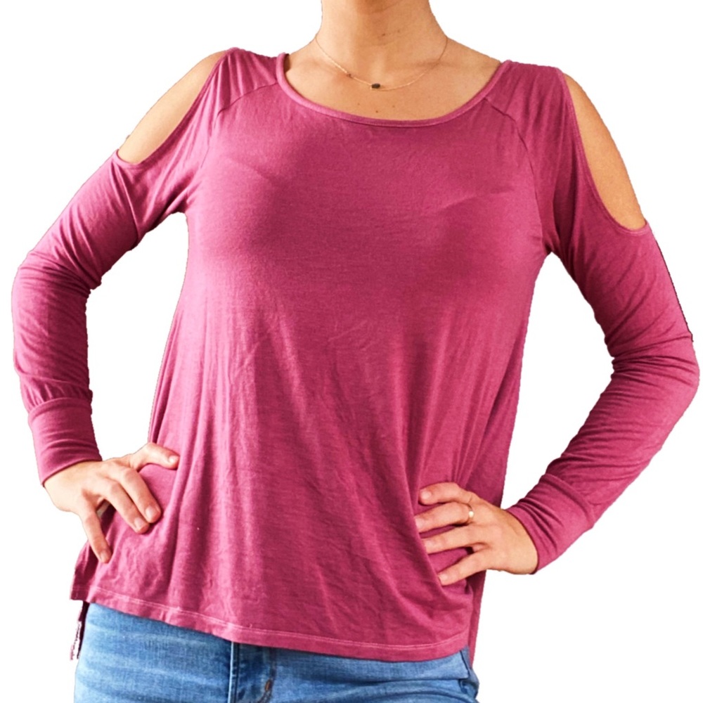 soft & sexy cold shoulder top